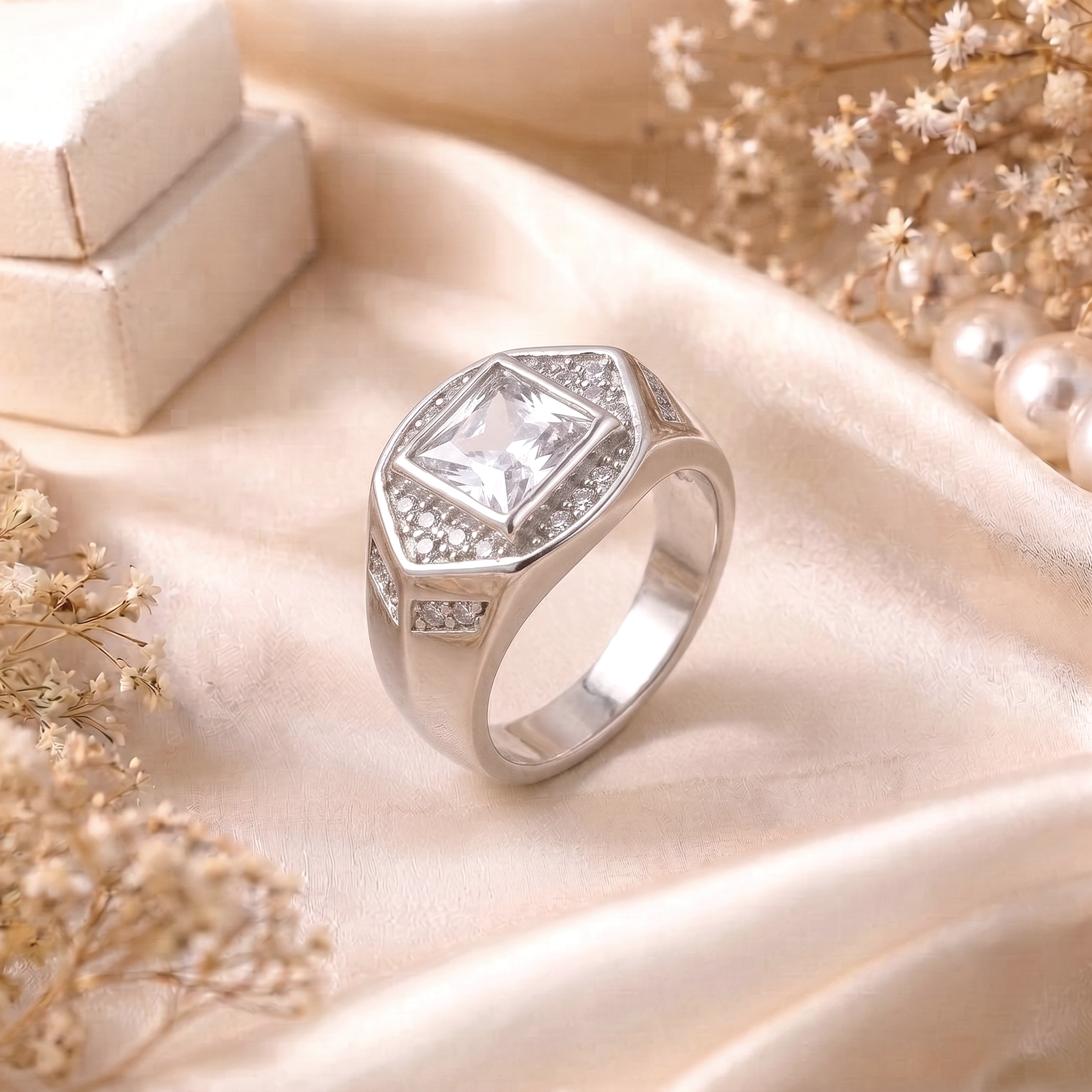 The Monarch Shield - Rings in Silver 92.5